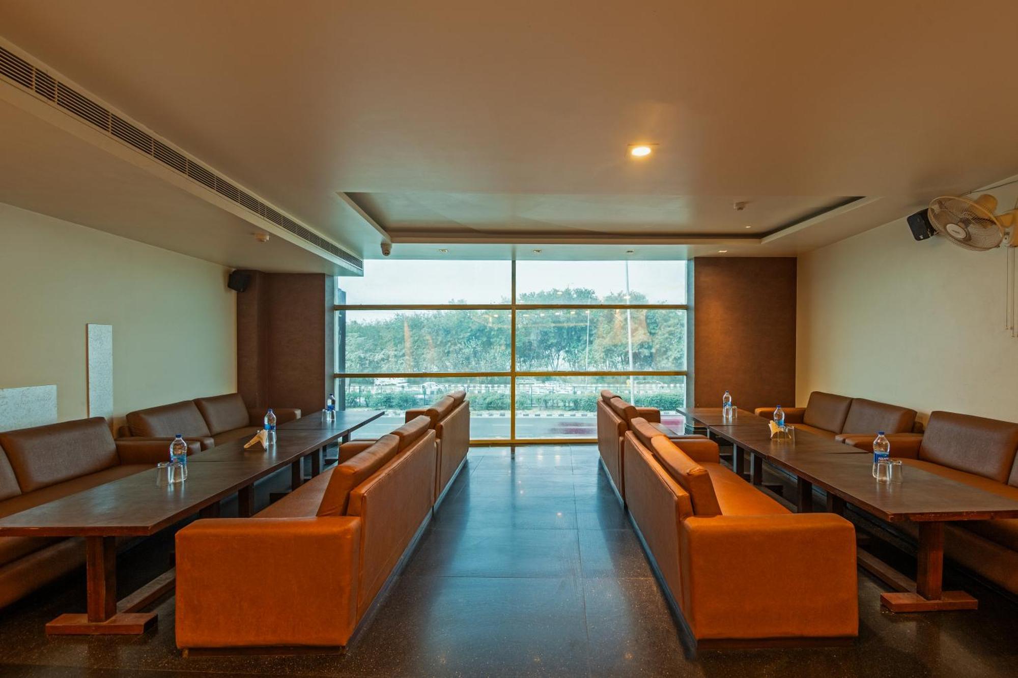 Hotel Transit International- Aerocity Delhi Airport New Delhi Ngoại thất bức ảnh